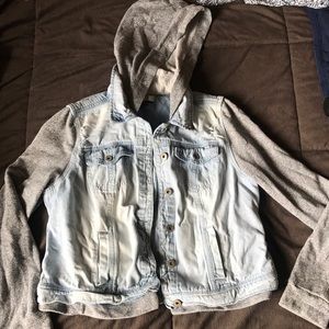 Cute denim jacket with sweater hood